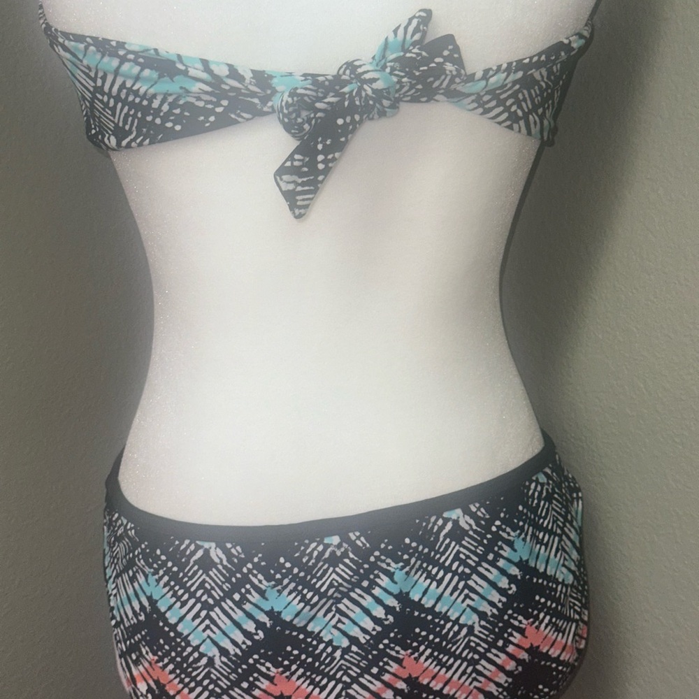 One Star Converse Colorful Patterned Bikini Set - Picture 4 of 6
